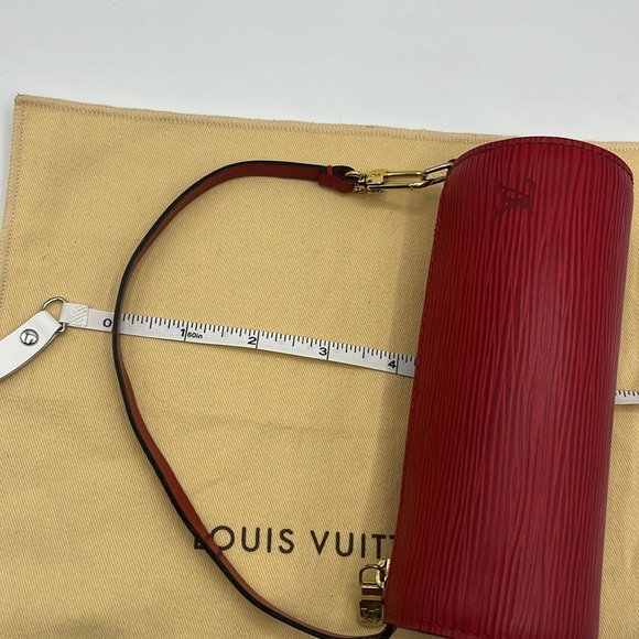 Louis Vuitton Mini Epi Papillon - Picture 12 of 13